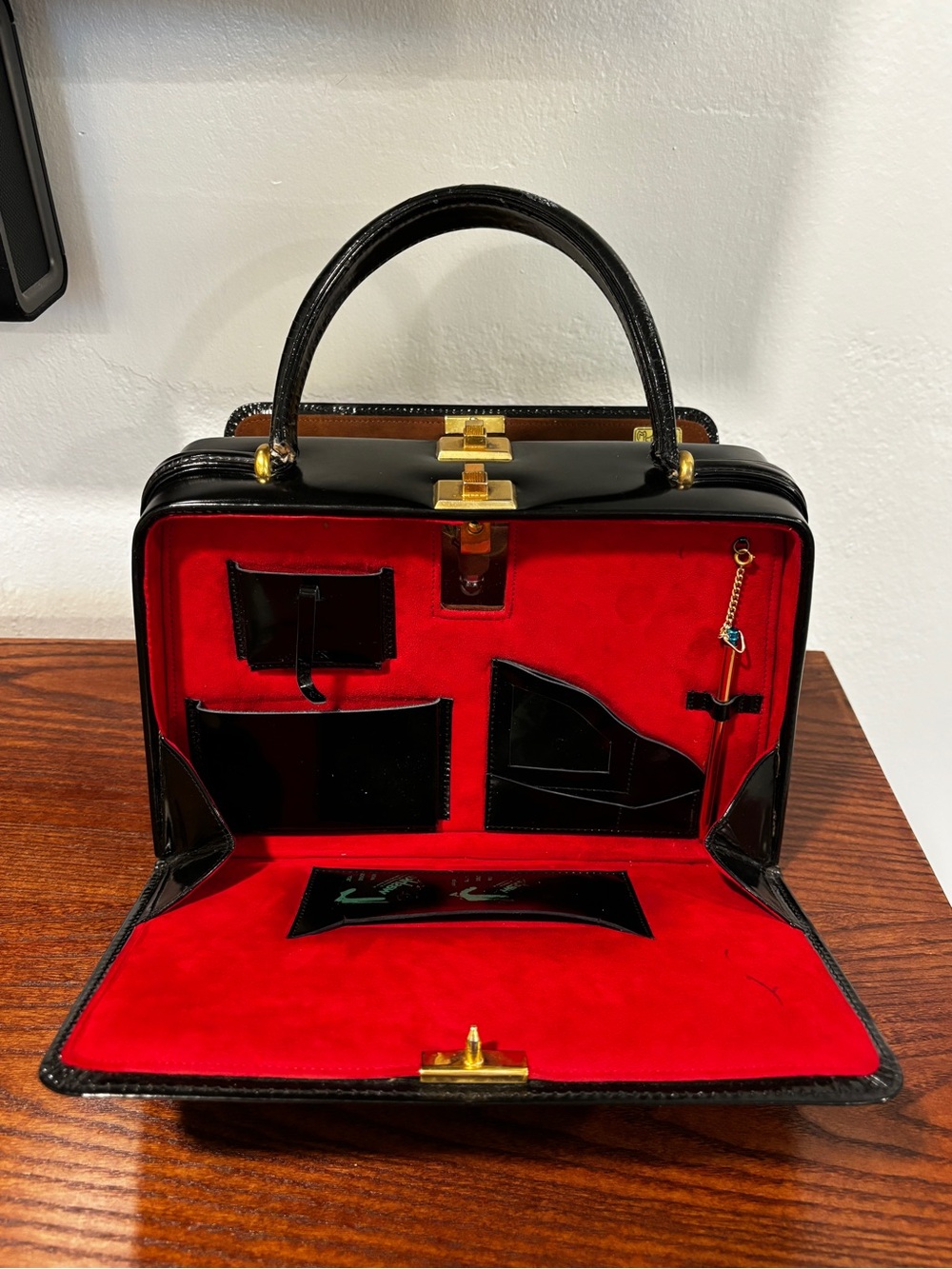 AMAZING 50s travel vanity purse